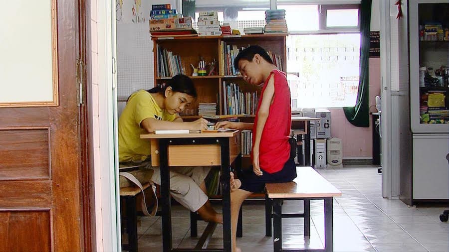 Chau2